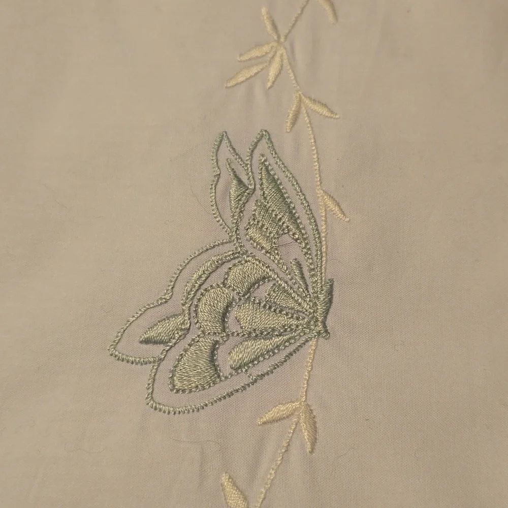 Gracious Home Luxury Farfalle Green Twin Duvet, Retail Price $395.00US